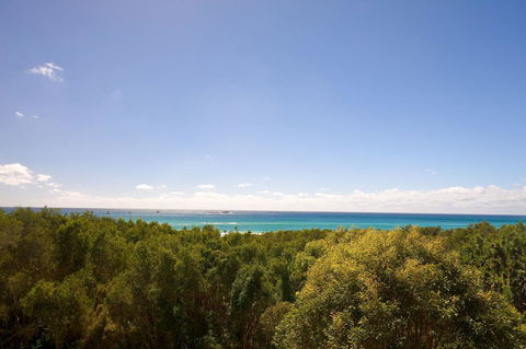 Anchorage On Straddie - Mackay Tourism 40