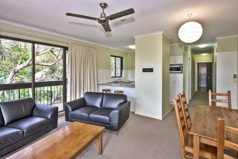 Anchorage On Straddie - Mackay Tourism 12