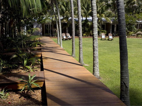 Pinetrees Lodge - Mackay Tourism 20