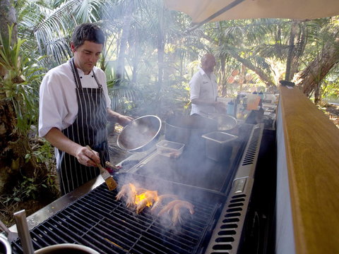 Pinetrees Lodge - Mackay Tourism 16