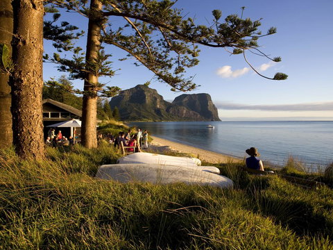 Pinetrees Lodge - Mackay Tourism 2