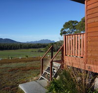 Yakkalla Holiday Cottage - Mackay Tourism