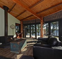 Taylors Bay Cottage - Mackay Tourism