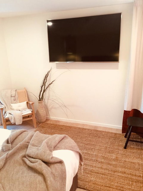 Bruny Island Escapes And Hotel Bruny - Mackay Tourism 25