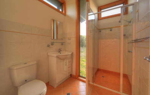Bruny Island Escapes And Hotel Bruny - Mackay Tourism 3