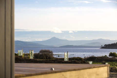 Bruny Island Escapes And Hotel Bruny - Mackay Tourism 20