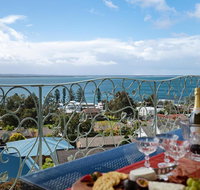 'Baylife Villa' 4a Warruga St - Large home with WIFI Netflix Aircon Linen  Spectacular Views - Mackay Tourism