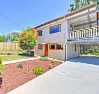 'Beach Break 2' 2/10 Lionel St - downstairs unit with Aircon - Mackay Tourism