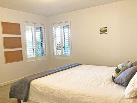 'Mooring One Downstairs', 23 Shoal Bay Rd - Fantastic Ground Floor Duplex With Views, WIFI And Air Conditioning - Mackay Tourism 3