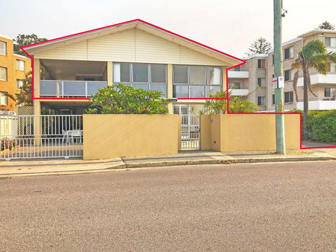 'Mooring Two Upstairs', 23 Shoal Bay Rd - Stunning Views, WIFI, Air Conditioning And Boat Parking - Mackay Tourism 0