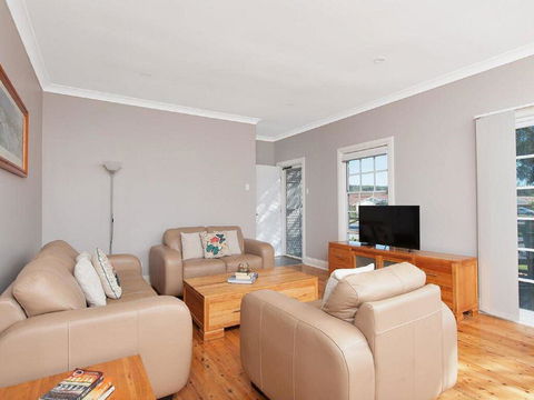 'The Croft' 11 Boulder Bay Rd - Cosy Beach House With Aircon & Only 270m To The Beach - Mackay Tourism 2