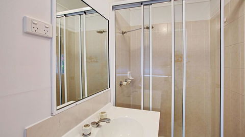 'The Hideaway' At Shoal Bay - Mackay Tourism 3