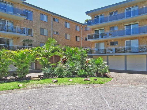 10 'Parkview', 11-13 Catalina Close - Peaceful Park Views - Mackay Tourism 0