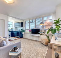 10 Barncleuth Square - Mackay Tourism
