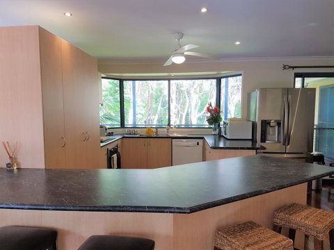 10 Naiad Court -Beach Retreat In The Bush - Mackay Tourism 2