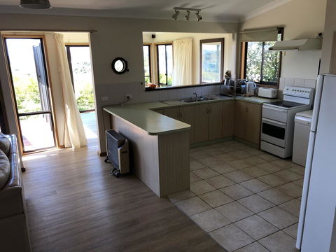 121 Montague Avenue, Kianga - Mackay Tourism 3