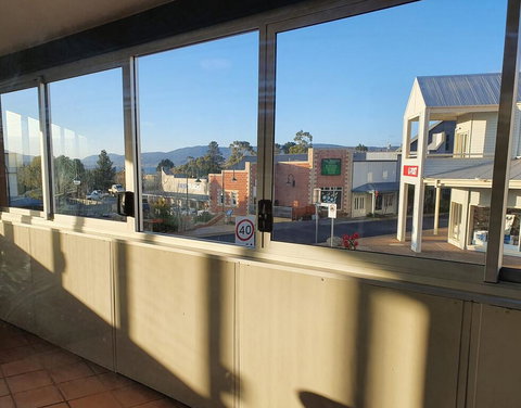 19 Lakeview Plaza - Mackay Tourism 0