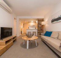 2 Bedroom Apartment Seconds From Valley