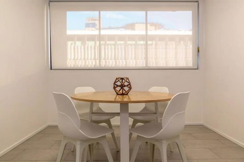 2 Bedroom Apartment Seconds From Valley - Mackay Tourism 2