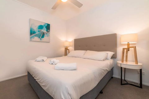2 Bedroom Apartment Seconds From Valley - Mackay Tourism 3