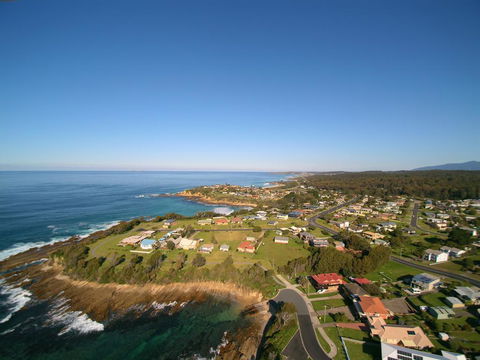 2 Jocelyn Street. Dalmeny - Mackay Tourism 0
