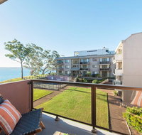 24 'The Poplars' 34 Magnus Street - views aircon WIFI Netflix  Pool - Mackay Tourism