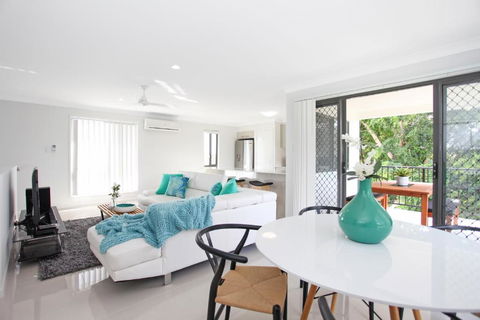 Beach Breeze Holiday House - Mackay Tourism 3