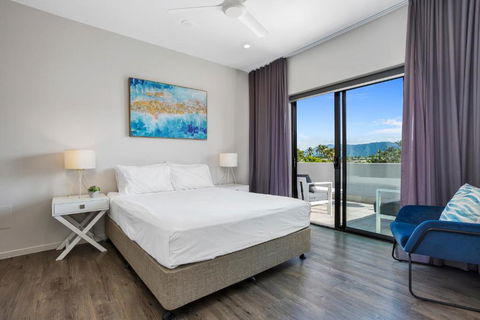 Cairns North 4-Bed With Outdoor Dining & Pool - Mackay Tourism 1