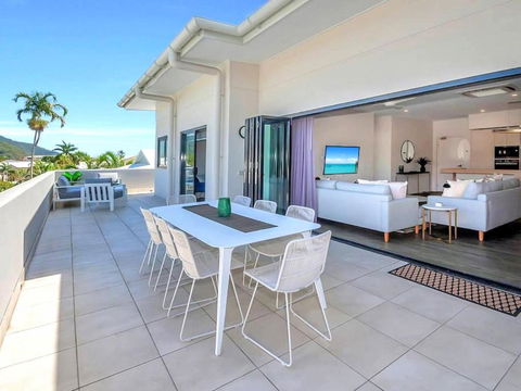 Cairns North 4-Bed With Outdoor Dining & Pool - Mackay Tourism 3