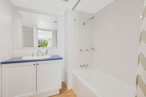 Calypso Plaza Resort Unit 223 - Mackay Tourism 2