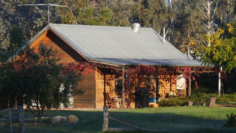 Candlebark Retreat - Mackay Tourism 0