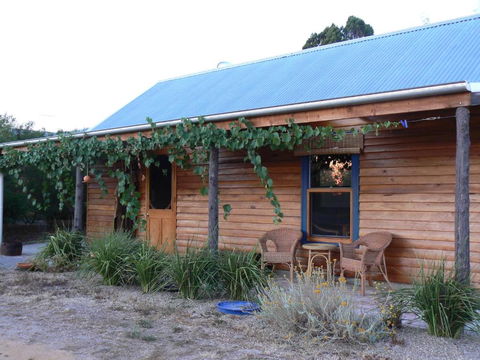 Candlebark Retreat - Mackay Tourism 4
