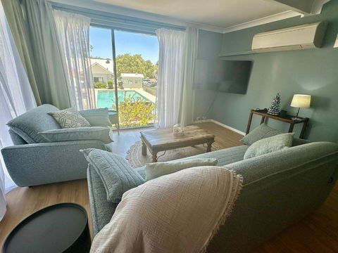 Cape View Beach Resort - Endless Summer - Mackay Tourism 0