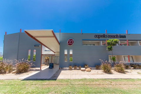 Capella Coach Inn - Mackay Tourism 0