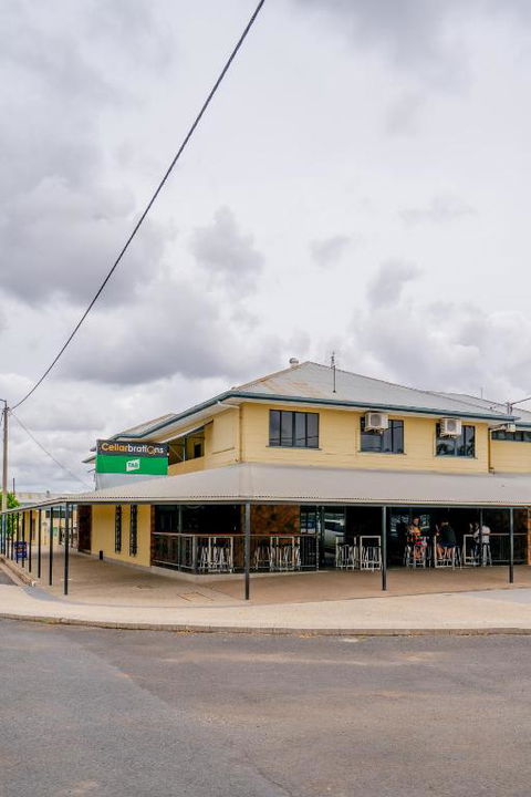 Capella Hotel Motel - Mackay Tourism 0