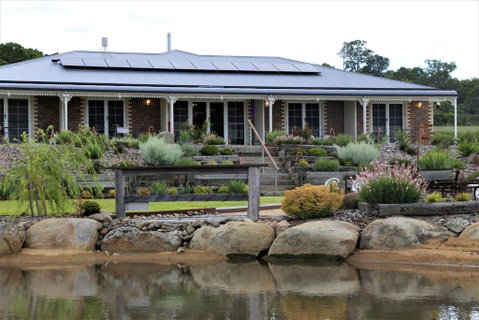 Carpe Diem Guesthouse - Mackay Tourism 1