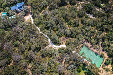 Carpe Vino - Quiet Bushland Home, Margaret River - Mackay Tourism 4