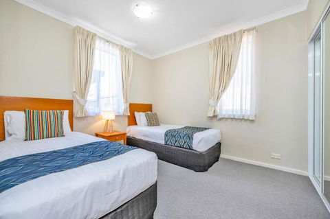 C Mandurah Apartment Resort - Mackay Tourism 3