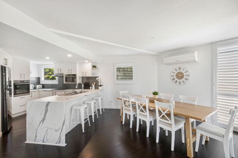 Castaway Cove Beachfront Luxury By Stay Noosa - Mackay Tourism 0