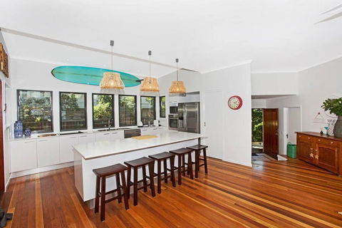 Casuarina Cabana Beach House - Mackay Tourism 0