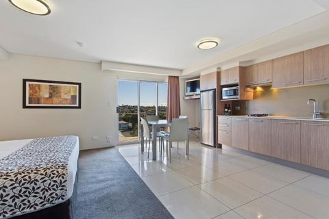 CBD Executive Apartments - Mackay Tourism 4