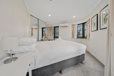 Central 2-bed Apartment With Pool, Gym And Spa - Mackay Tourism 3