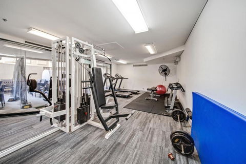 Central 2-bed Apartment With Pool, Gym And Spa - Mackay Tourism 4