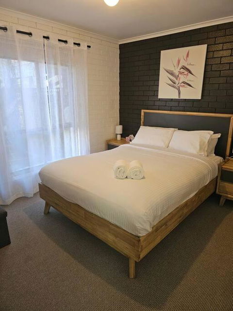 Central 2 Beddy On Beach Road! - Mackay Tourism 1