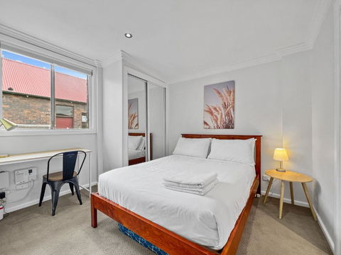 Central Armidale 2-Bedroom Apartment - Mackay Tourism 4