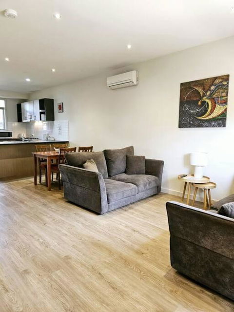 Central Shepparton Apartment 13 - Mackay Tourism 0