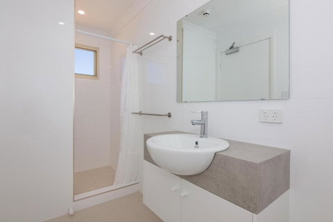 Cervantes Lodge - Mackay Tourism 3