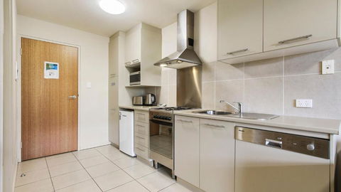 Chalet Hotham 7 - Mackay Tourism 1