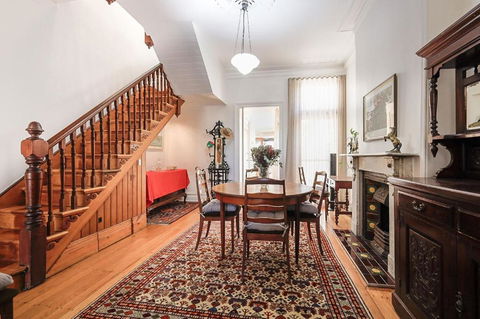 Charming 3-Bedroom Terrace In The Heart Of Glebe - Mackay Tourism 1
