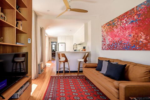 Charming 3-Bedroom Terrace In The Heart Of Glebe - Mackay Tourism 4